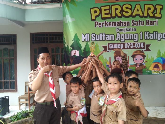 Semangat Pramuka Berkobar, MI Sultan Agung 1 Kalipoh Sukses Laksanakan PERSARI